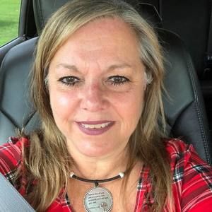 Meet your Posher, Vicki